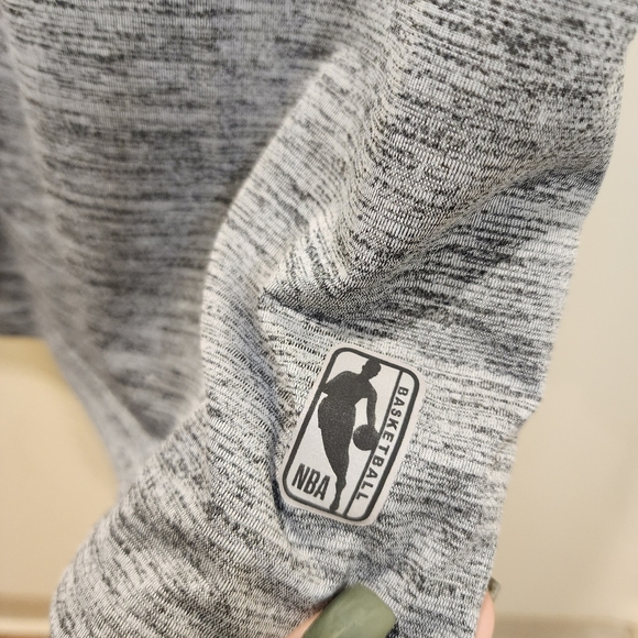 NBA men's gray tank top size M - Picture 10 of 13